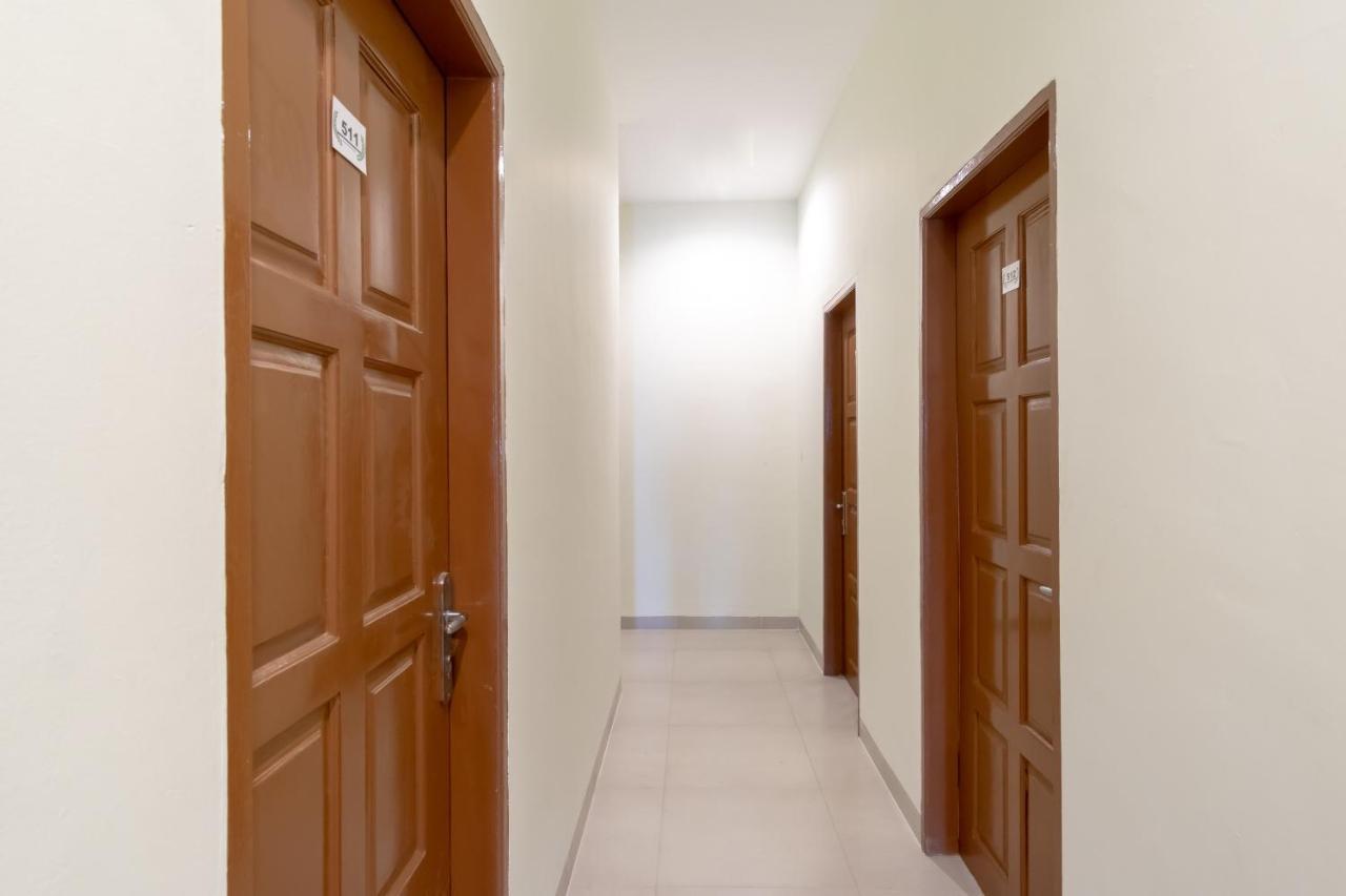 Oyo 1940 Cendana Homestay Syariah Медан Экстерьер фото